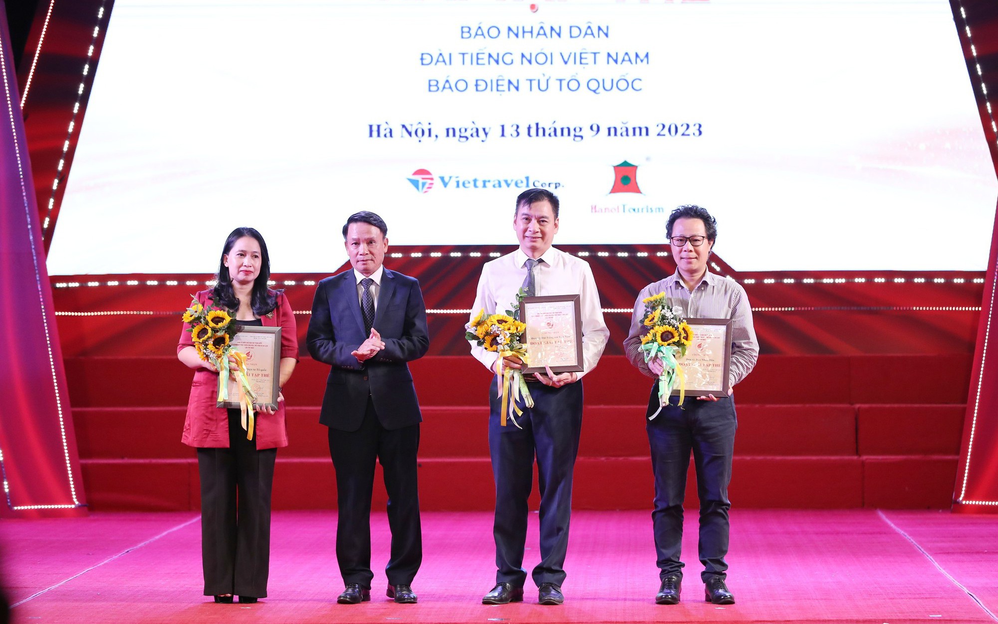 Trao giải Báo chí toàn quốc "Vì sự nghiệp phát triển Văn hoá Thể thao và Du lịch"