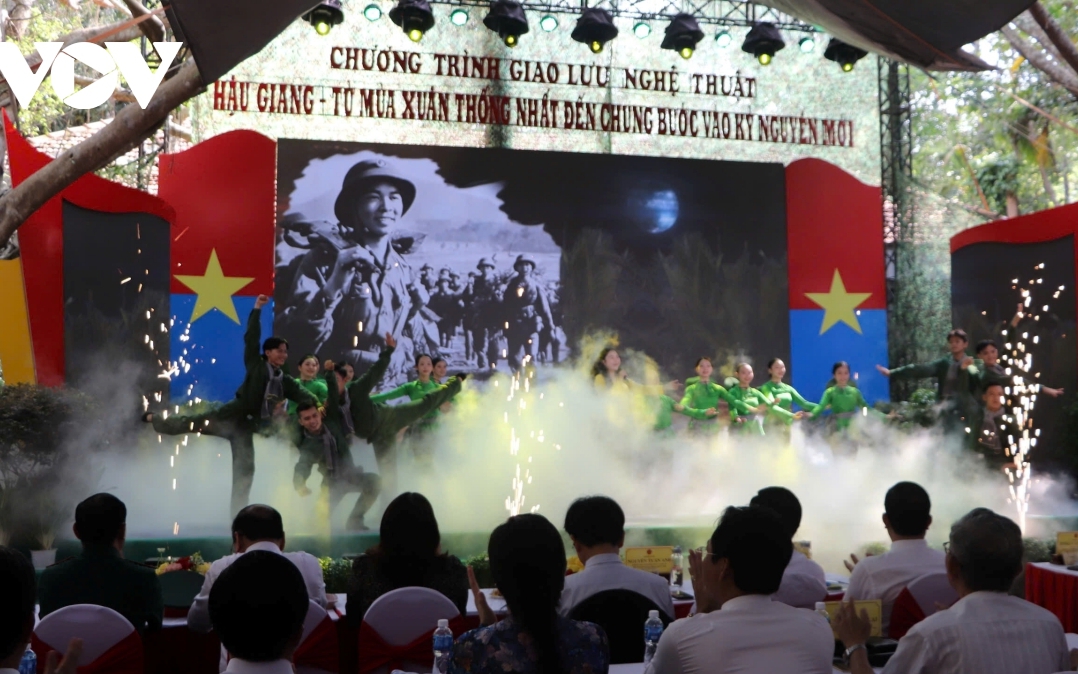“Hậu Giang - Từ mùa xuân thống nhất đến chung bước vào kỷ nguyên mới”