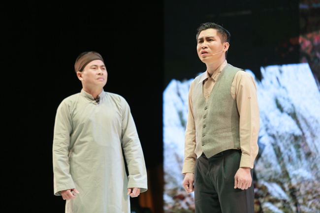 'Hừng đông' lời tri ân với thế hệ người cộng sản ở giai đoạn khó khăn nhất của đất nước