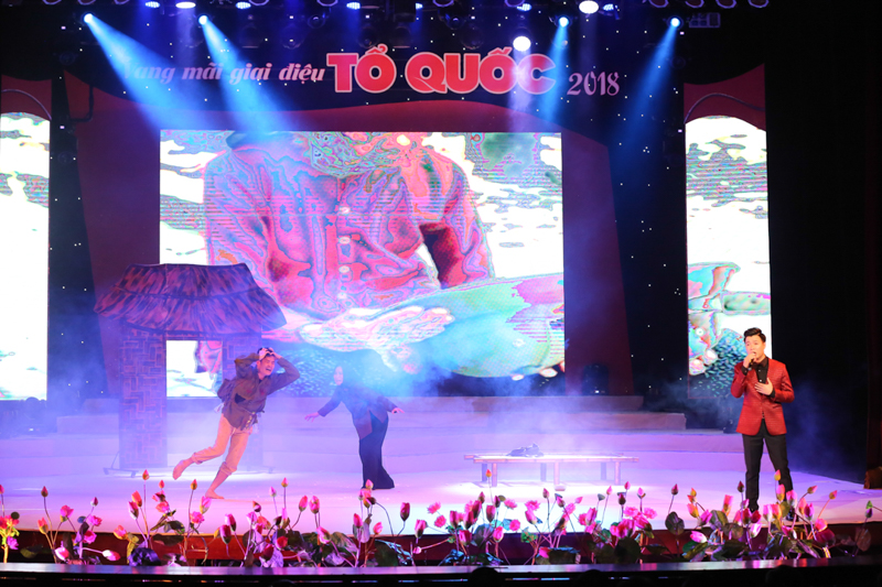 Ấm áp, xúc động Vang mãi giai điệu Tổ Quốc 2018