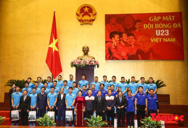 Chủ tịch Quốc hội Nguyễn Thị Kim Ngân gặp gỡ đội tuyển U23 Việt Nam