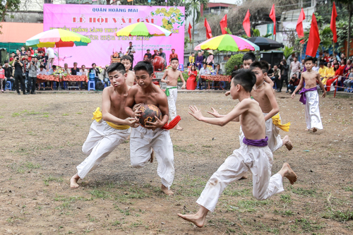 Sống lại tinh thần thượng võ tại lễ hội Vật cầu Thuý Lĩnh