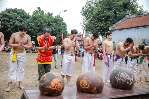 Sống lại tinh thần thượng võ tại lễ hội Vật cầu Thuý Lĩnh