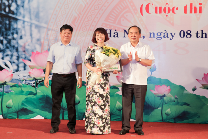Những hình ảnh trong cuộc thi Tìm hiểu 70 năm ngày Chủ tịch Hồ Chí Minh kêu gọi thi đua ái quốc