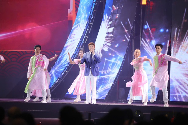 Thủ tướng: Hội chợ Mùa Xuân phải trở thành nhịp cầu đưa công nghiệp văn hóa Việt Nam hòa quyện vào dòng chảy thương mại trong nước, khu vực và toàn cầu - Ảnh 6.