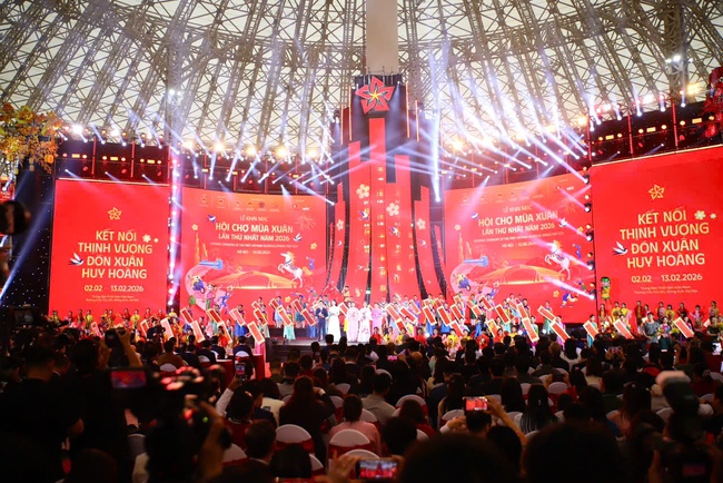 Thủ tướng dự Lễ khai mạc Hội chợ M&ugrave;a Xu&acirc;n lần thứ nhất năm 2026 - Ảnh 4.