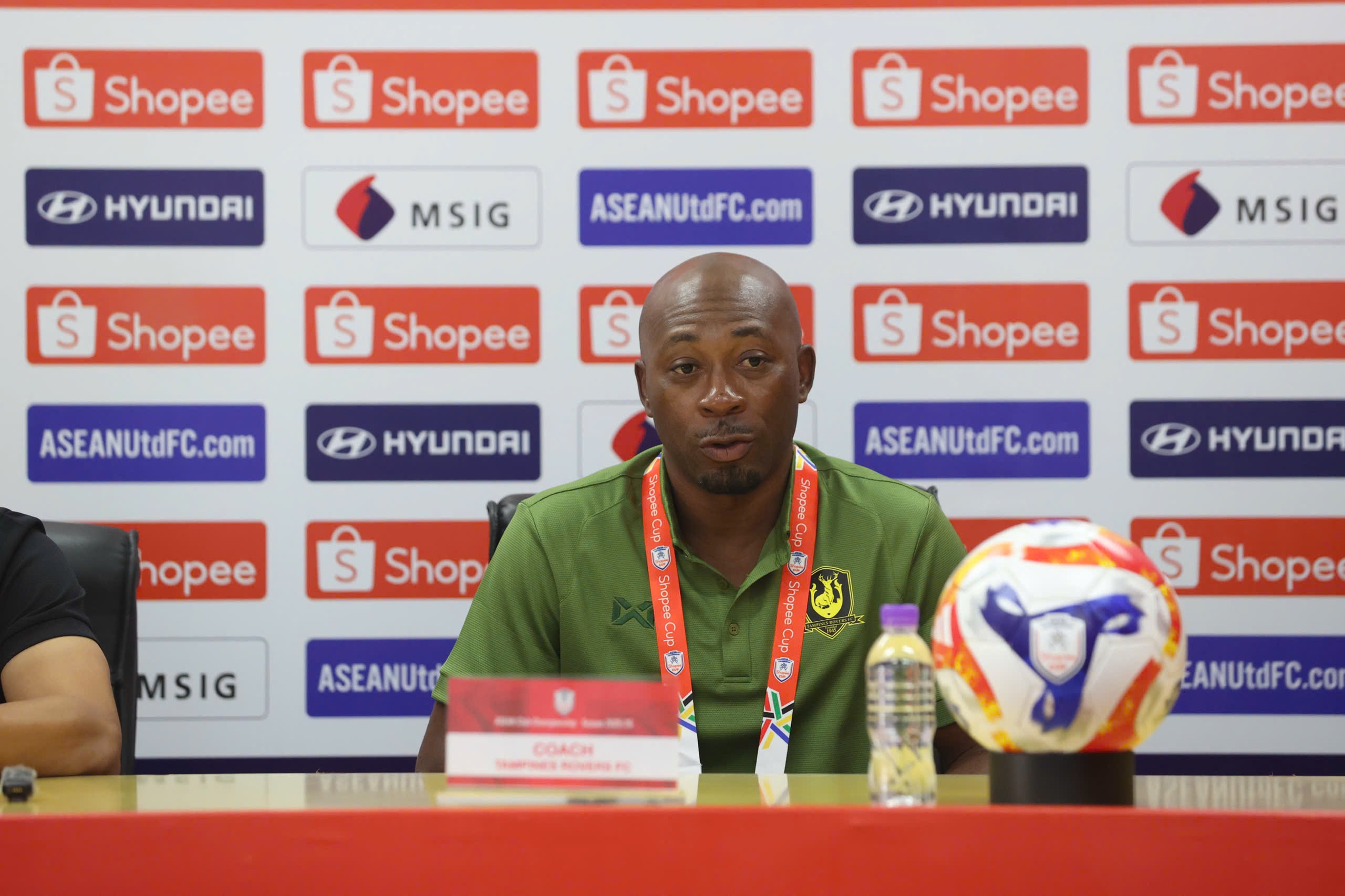 Công an Hà Nội đặt mục tiêu giành trọn 3 điểm trước đối thủ đến từ Singapore - Ảnh 2.