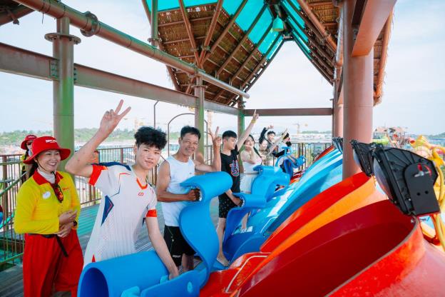 Từ đỉnh cao Fansipan đến Đảo Ngọc Phú Quốc: Một kỳ nghỉ Tết lịch sử của ngành du lịch Việt - Ảnh 8.