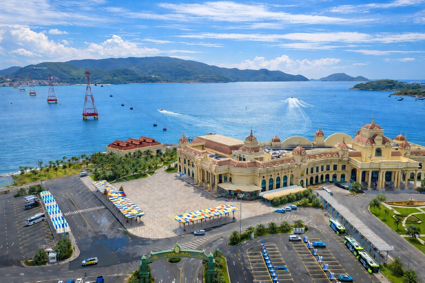 Cáp treo Vinpearl Nha Trang lọt Top cáp treo đẹp nhất châu Á - Ảnh 1.