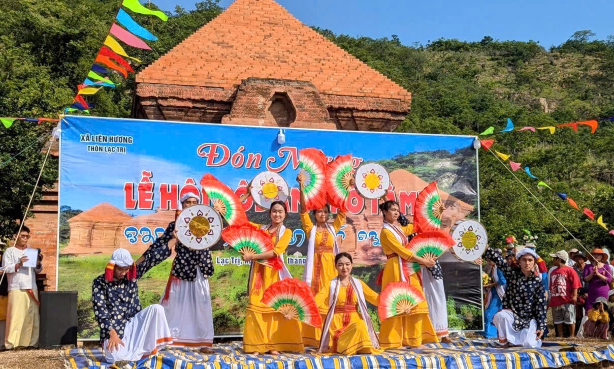Lâm Đồng triển khai nhiệm vụ Phong trào "Toàn dân đoàn kết xây dựng đời sống văn hóa" năm 2026