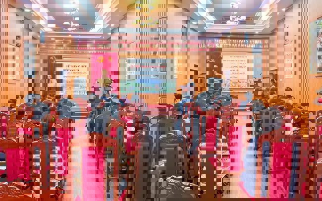 Tiếp nhận nhiều ảnh tư liệu quý về Chủ tịch Hồ Chí Minh - Ảnh 8.