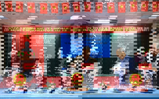 Thứ trưởng Thường trực Lâm Thị Phương Thanh bỏ phiếu bầu cử tại Khu vực số 16, phường Yên Hòa, Hà Nội - Ảnh 17.