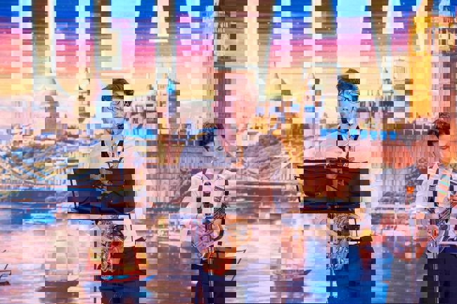 Hàng người bạn trẻ tham gia International Culture Day 2026 - Ảnh 5.