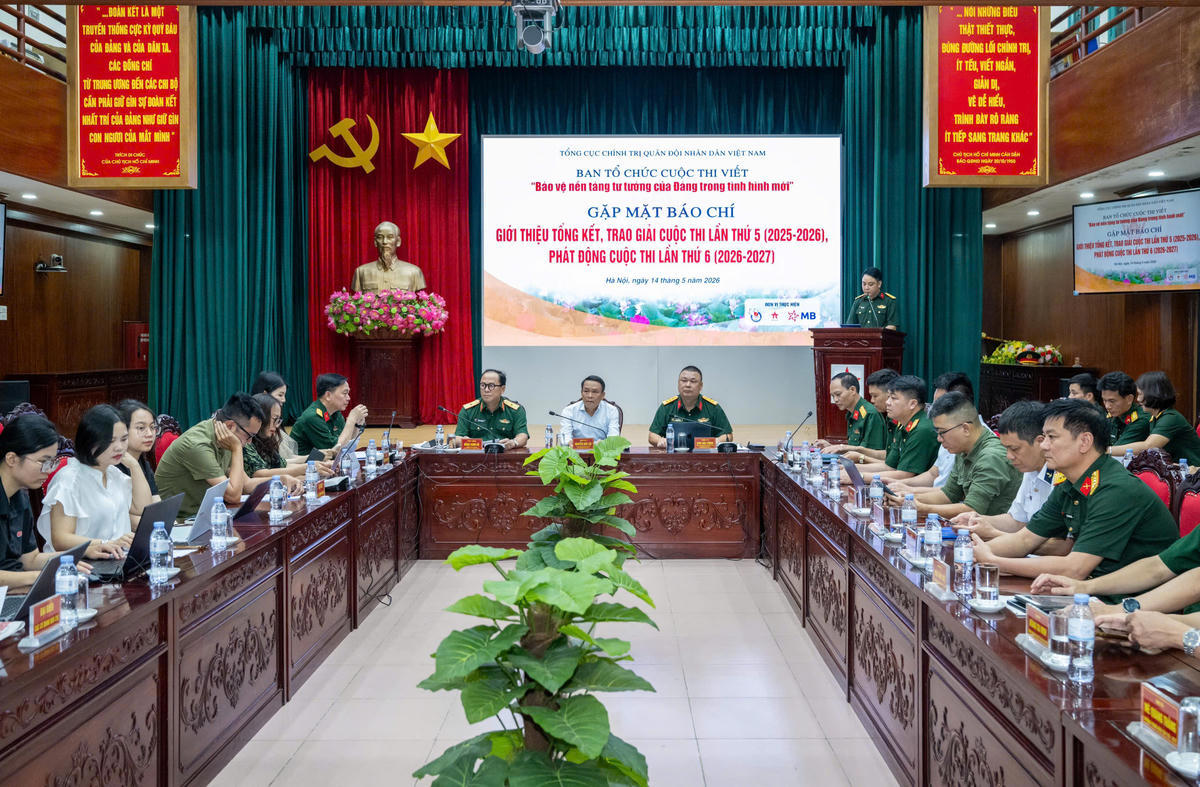 Toàn cảnh buổi gặp mặt báo chí.