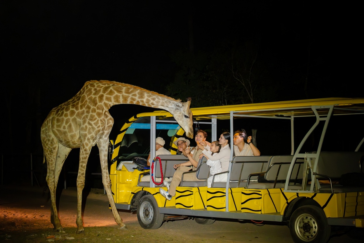 Image 6 from 260521-vws-pr-hoat-dong-he-tren-cac-diem-den-vinwonders-1