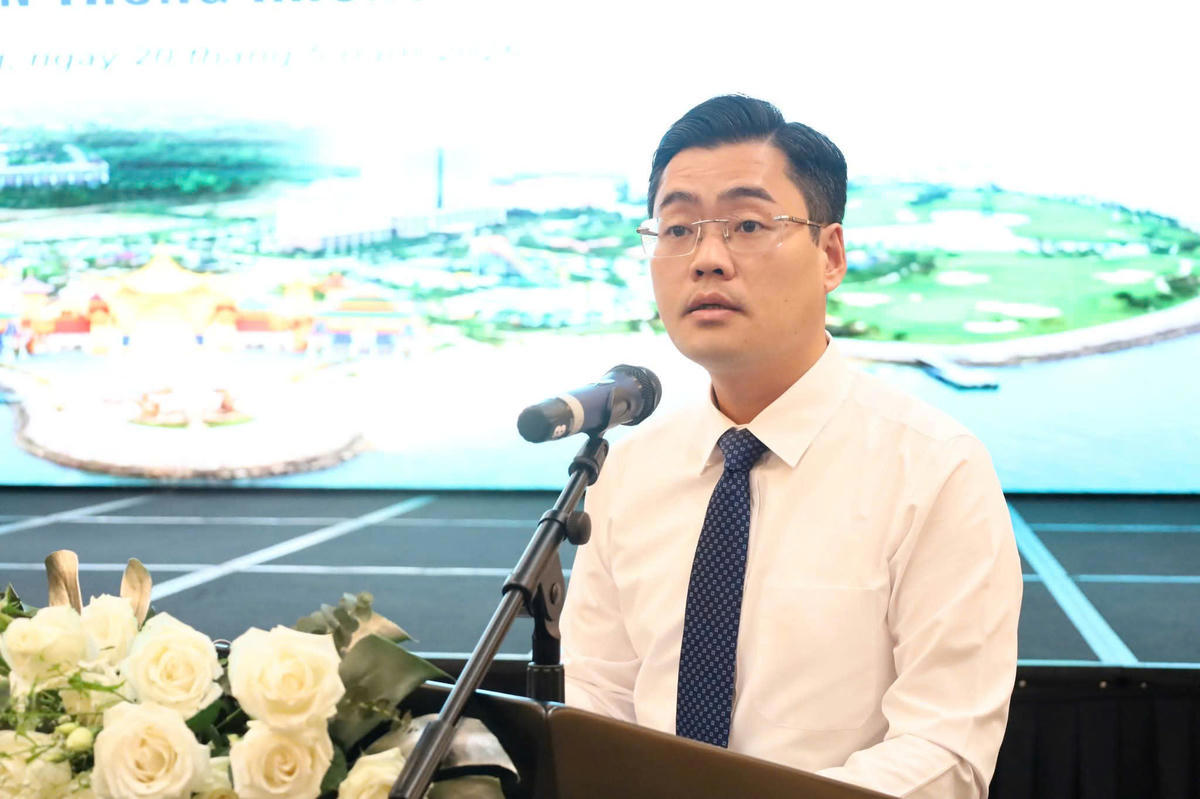 Ông Nguyễn Quang Diện - Chủ tịch UBND phường Đồ Sơn phát biểu khai mạc. Ảnh: PT.