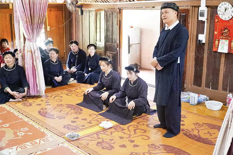 Lễ trao dâu trong đám cưới của người dân tộc Tày, tại Lạng Sơn. (Ảnh: Langson.gov.vn)