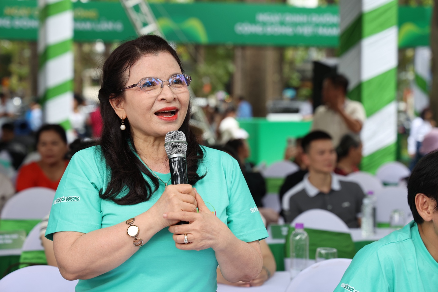 Image 5 from qua-6-mua-ngay-dinh-duong-cong-dong-viet-nam