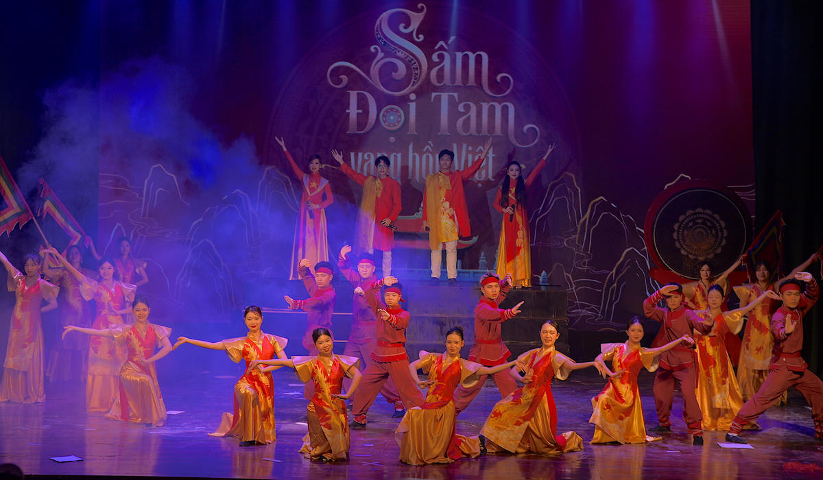 Chương trình “Sấm Đọi Tam – vang hồn Việt” tái hiện sinh động câu chuyện về tiếng trống Đọi Tam – một thanh âm gắn bó với đời sống văn hóa của người Việt qua nhiều thế kỷ.