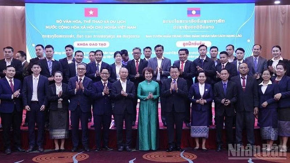 Việt Nam hỗ trợ đào tạo kỹ năng báo chí hiện đại cho phóng viên Lào - ảnh 1