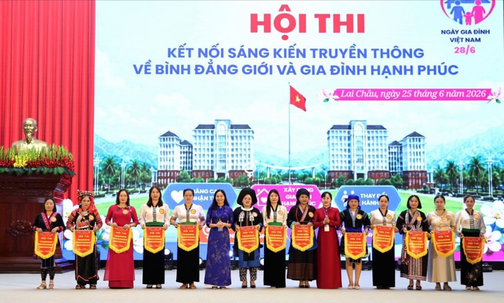 Sôi nổi hội thi “Kết nối sáng kiến truyền thông về bình đẳng giới và gia đình hạnh phúc“ - ảnh 1