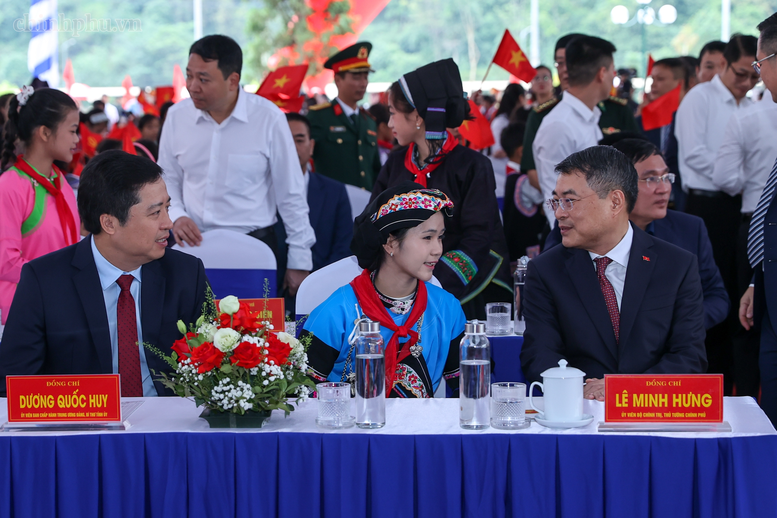 Thủ tướng: Năm học 2026-2027 sẽ mở ra giai đoạn phát triển mới của giáo dục Việt Nam- Ảnh 3.