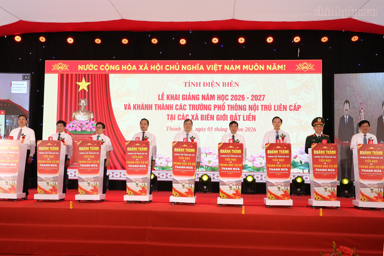 Phó Thủ tướng Thường trực Phạm Gia Túc dự Lễ khai giảng năm học mới tại Điện Biên- Ảnh 3.