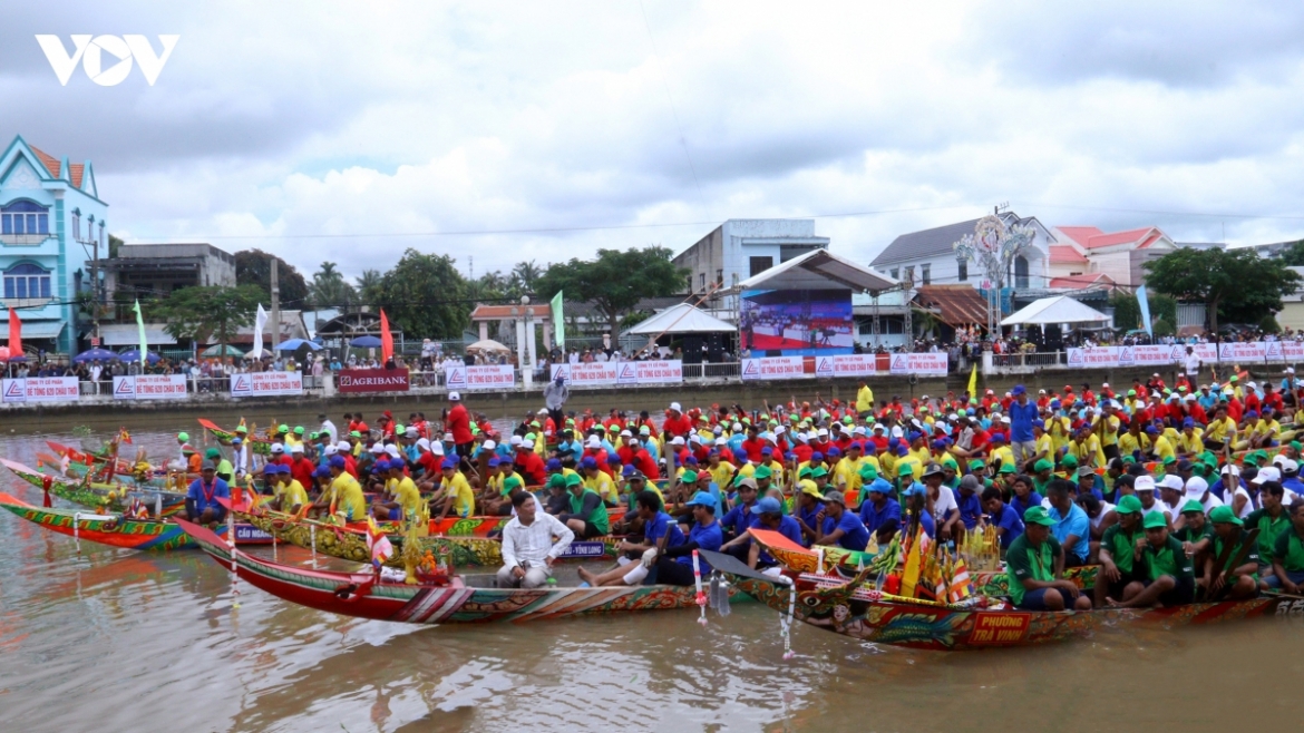 tuan le van hoa, the thao va du lich vinh long gan voi le hoi ok om bok 2026 hinh anh 1