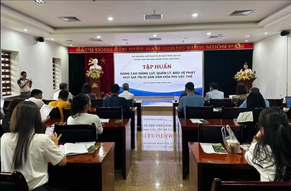 Lào Cai nâng cao năng lực bảo tồn, phát huy di sản văn hóa phi vật thể - ảnh 1