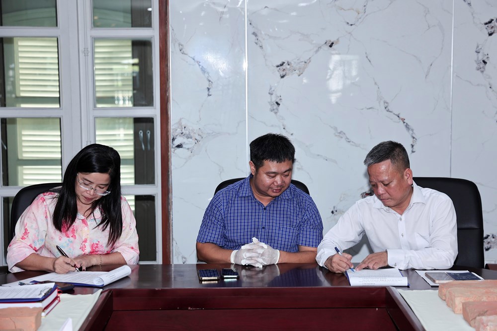 Bàn giao 88 hiện vật sau khai quật tại Đồn Chơn Sảng và Trạm Nam Chơn - ảnh 6