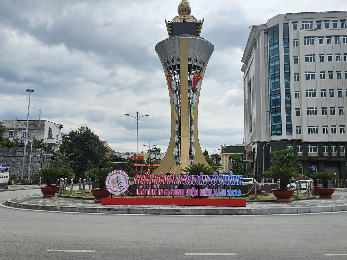 Ngày hội nhằm tôn vinh, bảo tồn và phát triển văn hóa của đồng bào dân tộc Mông. Ảnh: T.H.