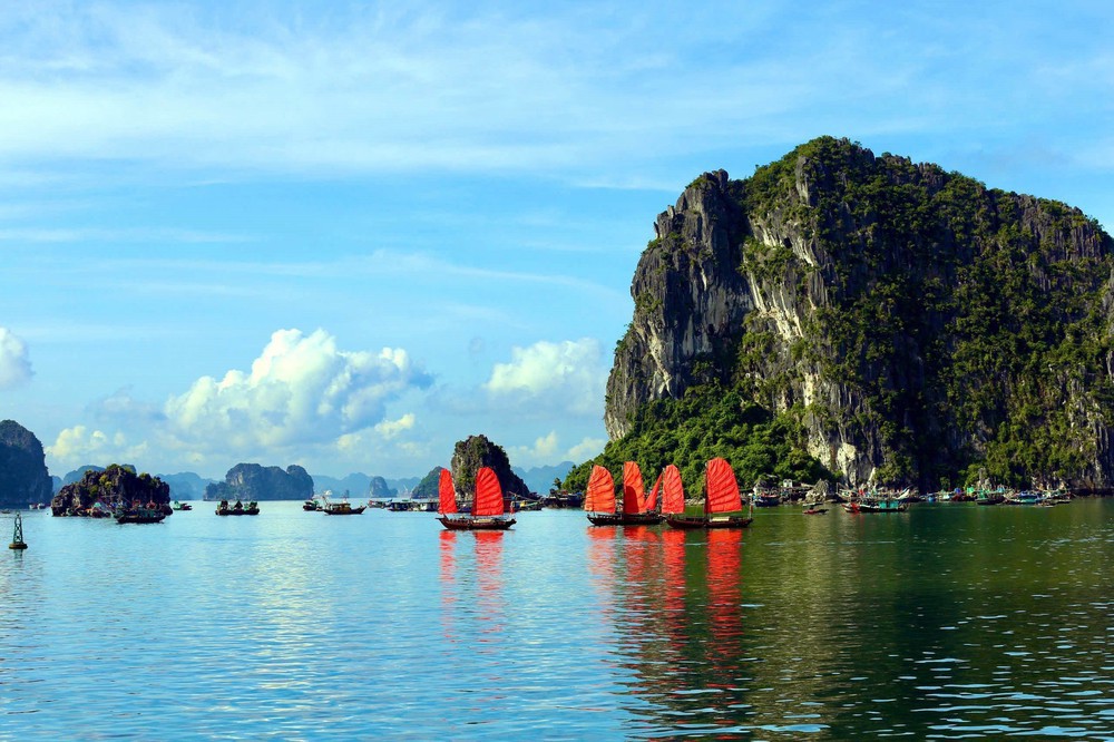 Quảng Ninh quyết tâm bứt phá về KHCN, xây dựng thành phố di sản, đô thị văn hóa, du lịch mang tầm quốc tế - Ảnh 4.