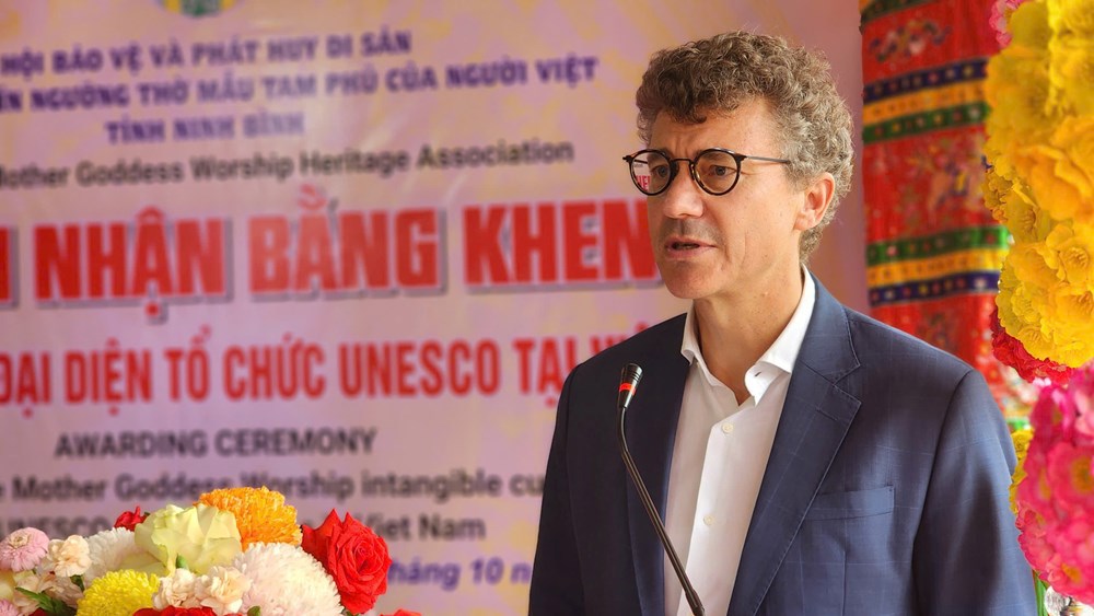 UNESCO tặng Bằng khen cho 41 nghệ nhân gìn giữ di sản tín ngưỡng thờ Mẫu Tam phủ - ảnh 1