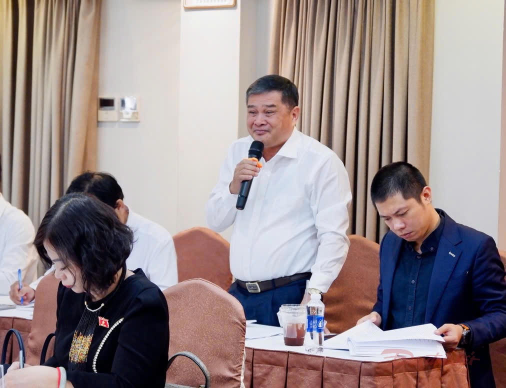 Giám đốc Sở Văn hóa, Thể thao và Du lịch TP Cần Thơ Nguyễn Văn Bảy nêu đề xuất tại tọa đàm. Ảnh: H.LÊ.