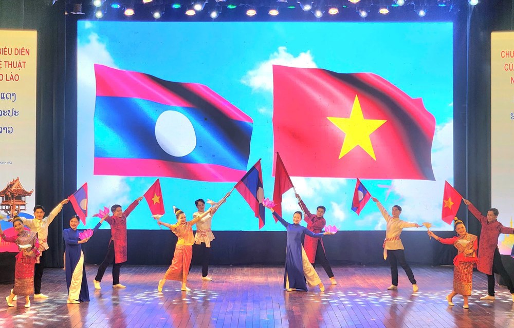 Nhiều hoạt động văn hóa kỷ niệm các dấu mốc quan trọng trong quan hệ Việt Nam - Lào, Việt Nam - Campuchia - ảnh 1