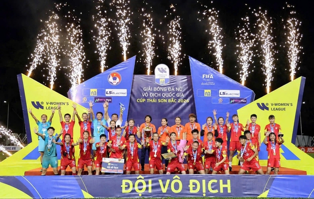 Chủ tịch FIFA Infantino chúc mừng CLB nữ TP.HCM I vô địch quốc gia 2026- Ảnh 1.