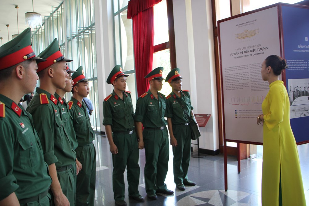 Triển lãm chào mừng Ngày Văn hóa Việt Nam tại Dinh Độc Lập - ảnh 8