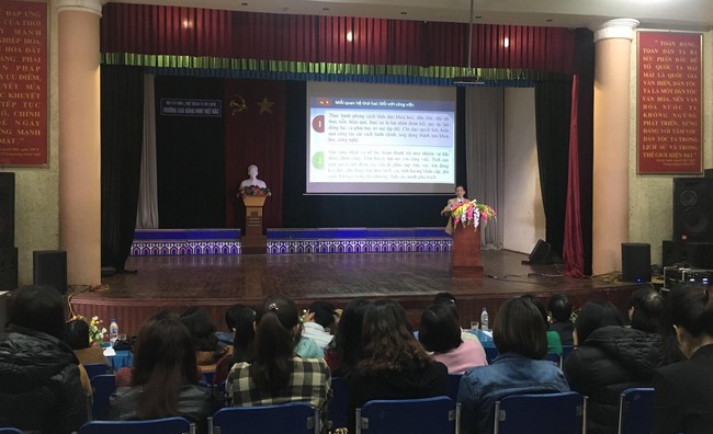 Trường Cao đẳng VHNT Việt Bắc tổ chức Hội nghị học tập, quán triệt triển khai thực hiện các nội dung Hội nghị lần thứ 8 BCH Trung ương Đảng khóa XII - Ảnh 1.