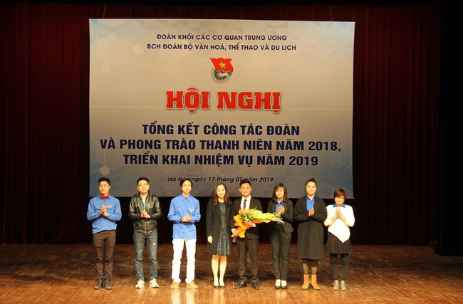 Thành lập Câu lạc bộ Nghệ sĩ trẻ trực thuộc Đoàn Bộ - Ảnh 1.