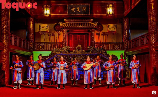 Chuyện người chấp bút đưa Nhã nhạc Cung đình Huế đi ra thế giới - Ảnh 3.