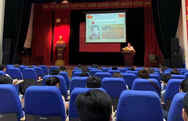 Bộ VHTTDL Khai mạc Lớp bồi dưỡng nhận thức về Đảng dành cho quần chúng ưu tú năm 2019 - Ảnh 1.