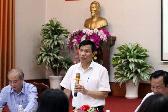 Bộ trưởng Nguyễn Ngọc Thiện thăm và làm việc tại Trung tâm Huấn luyện Thể thao Quốc gia TP.HCM - Ảnh 1.