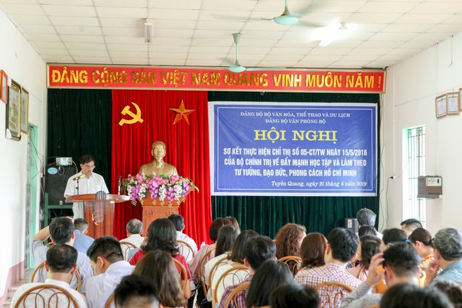Đảng ủy Văn phòng Bộ: Đẩy mạnh học tập và làm theo tư tưởng, đạo đức, phong cách Hồ Chí Minh - Ảnh 1.