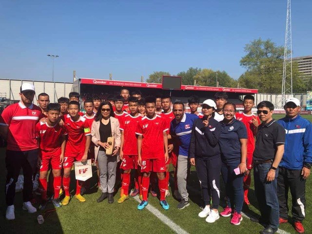 U15 PVF tạo ấn tượng đẹp tại Sportchain Cup 2019 Hà Lan - Ảnh 2.