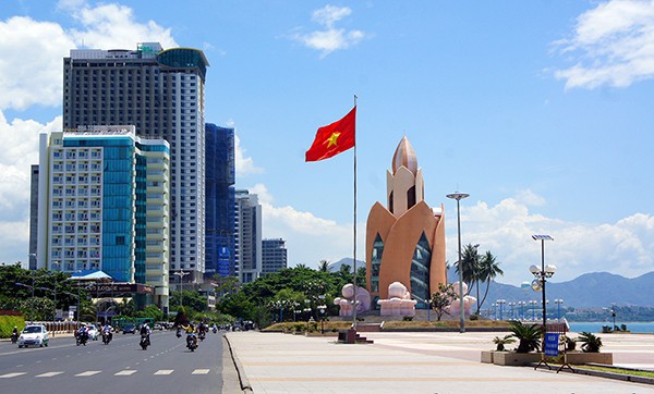 Bộ trưởng Nguyễn Ngọc Thiện nêu rõ 4 giải pháp phát triển bền vững du lịch biển, hải đảo - Ảnh 1.