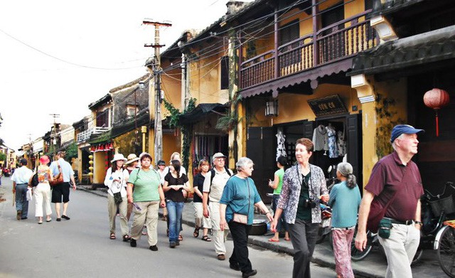 Hơn 4 triệu lượt khách đến Quảng Nam trong 6 tháng đầu năm 2019 - Ảnh 1.