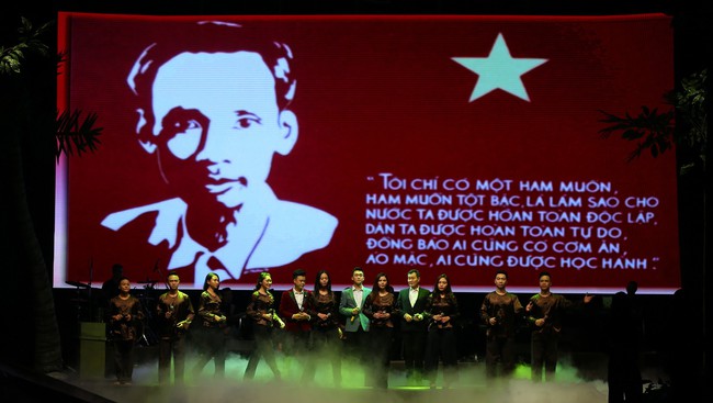 “Thuở trường chinh” ôn lại những kí ức hào hùng trong cuộc kháng chiến của dân tộc - Ảnh 4.