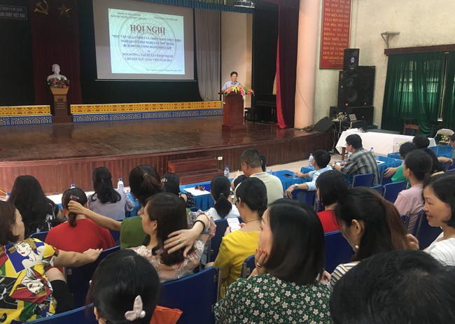 Trường Cao đẳng Văn hóa nghệ thuật Việt Bắc tổ chức Học tập, quán triệt, tuyên truyền và triển khai thực hiện Nghị quyết Hội nghị lần thứ mười, Ban chấp hành Trung ương Đảng khóa XII - Ảnh 1.
