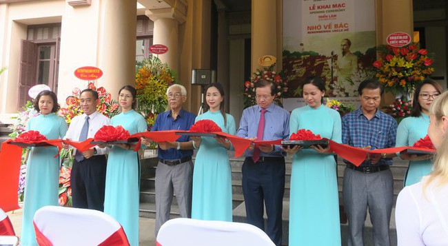Triển lãm đặc biệt Nhớ về Bác tại Bảo tàng Mỹ thuật Việt Nam  - Ảnh 1.