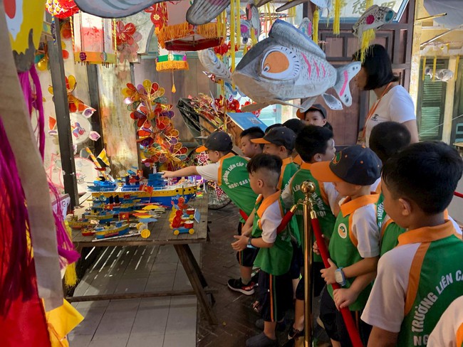 Trống hội trăng thu: Tái hiện Trung thu truyền thống - Ảnh 1.